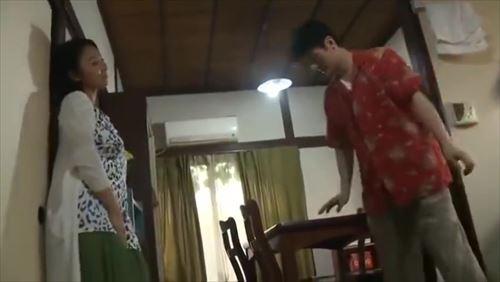 女性たちは、配偶者がいて当然だと考え、浮気も許容されるべきだと考える。