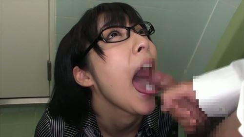乃木坂の先生、超エロくて、生徒のことばっかり考えてるみたい。いつも勃っちゃうよね。