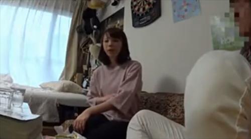 三十路の女性がリを続けながら、膣内で射精し、SEXが巧みそうならすぐに。
