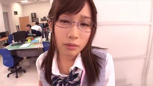 オフィスでこっそり、美少女OLが私だけを満足させるように