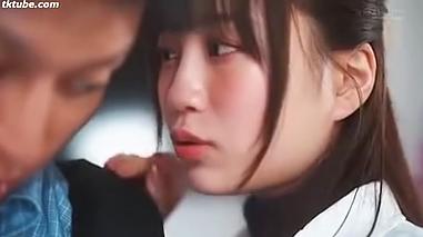 料理振與、情慾不受控制、與人妻藥劑師發生媚藥性アクト。