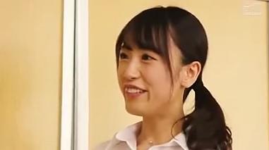 夫の誤算で部長の秘書となり、NTRで屈辱的なイラマ。