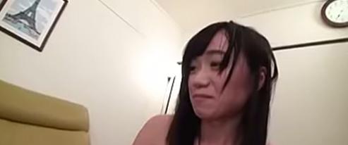 わいせつ未熟娘の乳触圧中断。心地良い胸でより性欲かき立て。