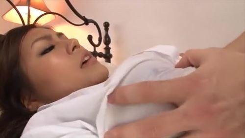 エロティックな魅力を持つOLのお姉さん、誘惑の仕方は性欲のままに…