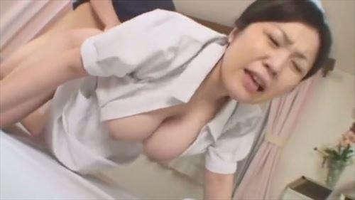 ヤバいくらい巨乳のナースばっかり。患者の性欲、全部満たしてんじゃん。