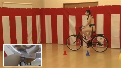 自転車挑戦イベント、罰ゲーム。賞金目指して、水かけ挑戦。やらかしちゃった。