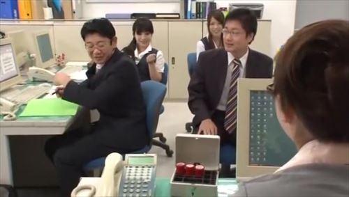 柳田やよい社員が、巨乳の部長に電マで何度も犯され