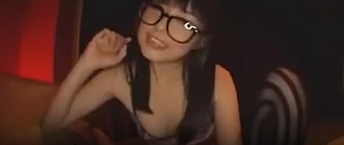 美しい若い女性の個人的評価を気にして、快感たくさん出してもいいよ、つぼみさんが激しい。