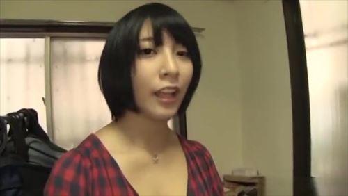 卑猥的な玩具とキス、どちらが気持ちいいか