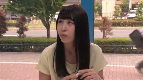 陸上部少女、その腰を男達の欲望の対象に。低周波に震える姿は純粋な演技なしの本物