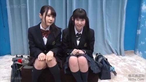 可愛い少女が性的対象となり、男たちに性的に利用される