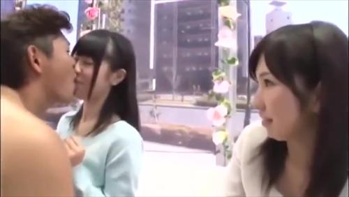同業者にとっては、やり尽くした、身につけたからこそ、イチジクを額縁に入れて顔に乗せるという展開になる。