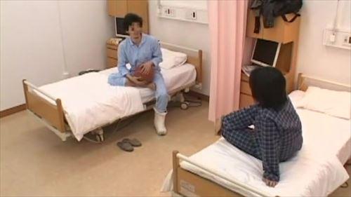 中学生の彼女は嫌がりながらも性的興奮を感じ、愛液を垂らしながら、他人棒で何度も絶頂に達した。