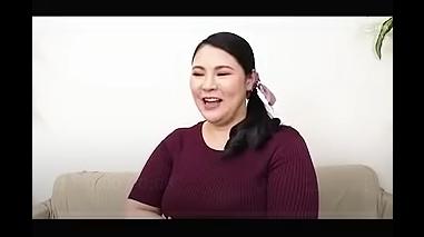 チンポ見せ合い、情欲的スイッチ入り、人妻の視線。