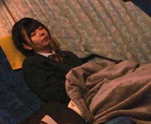 『ひぎゃぁああ、お願い…ちんちん抜いて…』【JK】死ぬほど嫌いなレイプ犯にペニスで膣奥ガン突きされてオマンコびしょ濡れ娘！《レイプ》