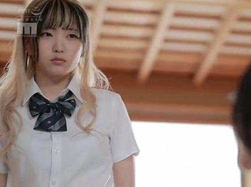『力抜けよ、抵抗したら痛くしちゃうよ〜w』【JK】クズ男に抵抗したのに巨根ペニスを挿し込まれた女子！《レイプ》