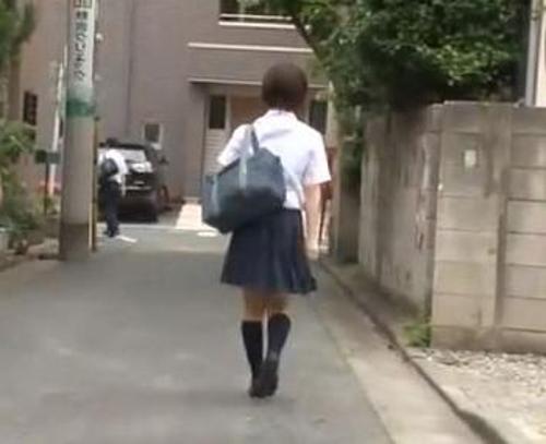 『ひっ…うぐぅ、お願い、誰か助けて…』【JK】嫌いな男にチンポで奥まで貫かれて性欲処理道具にされた女子！《レイプ》