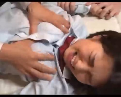 『お願い、チンチン挿れないでぇ…いやぁああ！』【優等生JK】泣き叫ぶ美少女に興奮した男子たちが次々チンコ挿入《レイプ》倉本すみれ