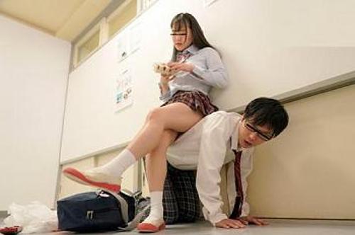『いやだ、お願い、挿れないでぇ…！』【JK】大嫌いなレイプ魔に抵抗したのに膣奥にねじ込まれた女子！《強姦》