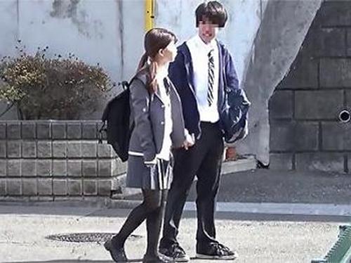 『いやだ、お願い、挿れないで…！』【JK】鬼畜レイプ魔に嫌がっているのに膣奥に挿れられた女子！《レ○プ》