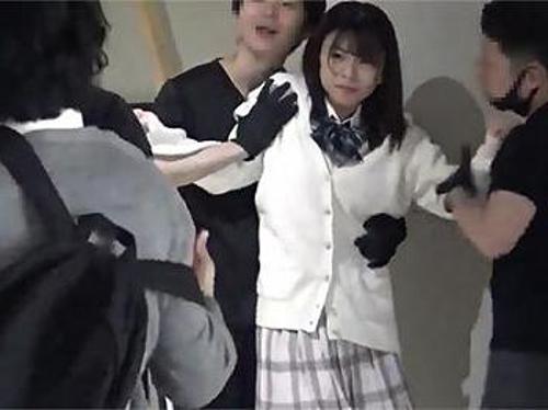『ひゃぁああ、イッちゃいます…！』【JK】生理的に嫌いな犯罪者に拒絶したのに巨根ペニスを突っ込まれた女子！《レ○プ》
