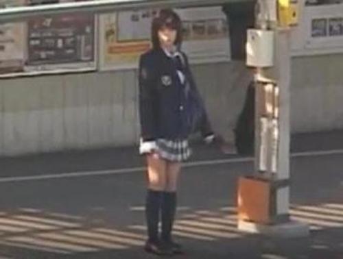 『いや…誰か助けて…』【JK】嫌いな強姦魔に抵抗虚しくキツマンに挿れられた少女！《レイプ》