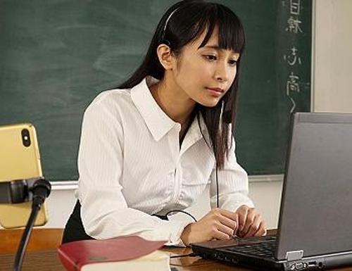 『オマンコこんなに濡れちゃってるぞ〜』【女教師】ゴミ男にチンチンで鬼ピスされて屈辱の快楽落ちする美人！《レ●プ》