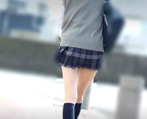 【激かわJK】高嶺の花クラスの美少女を尾行してチャンスを伺う変質者、下校中にトイレでチンコ挿入されてイキまくり《レイプ》