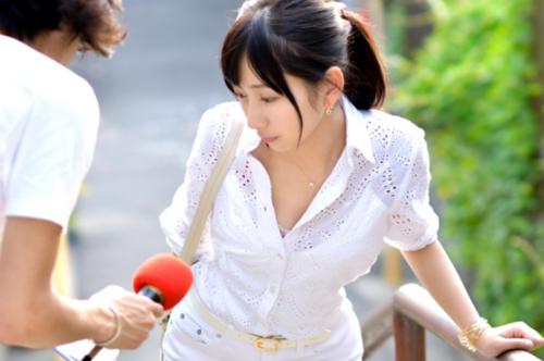 【人妻】28歳の若奥様が夫のセックスに不満！新宿での衝撃的なAV撮影の裏側