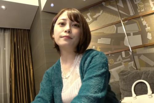 【G乳人妻デリヘル嬢】イヤホン推奨！耳まで気持ちいいフェラテク