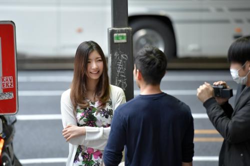 【人妻】街中で見かけたセレブ人妻に声を掛けてみたら、AV自宅撮影