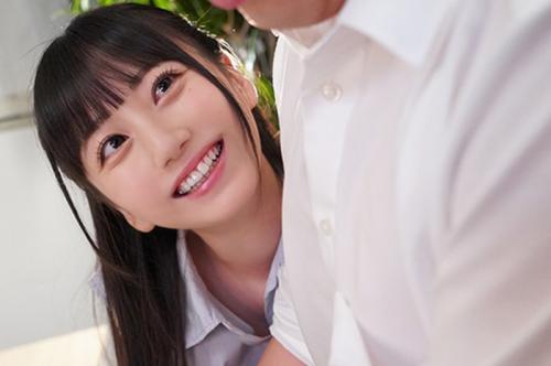 【七沢みあ×誘惑】仕事中の誘惑に耐えられず…後輩女子社員との密な距離関係