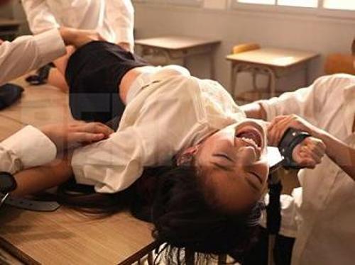 《中出しレイプ》『あぅ…ダメ、そんなに突かないで…』【ロリ女教師】貧乳先生が思春期チンコに貫かれて…肉便器マンコに【渚みつき】