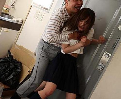 『お願いします、警察には行かないから中出しはやめて…！』【JK】大嫌いな隣人にペニスで鬼ピスされて屈辱の快楽落ちする少女！《強姦》
