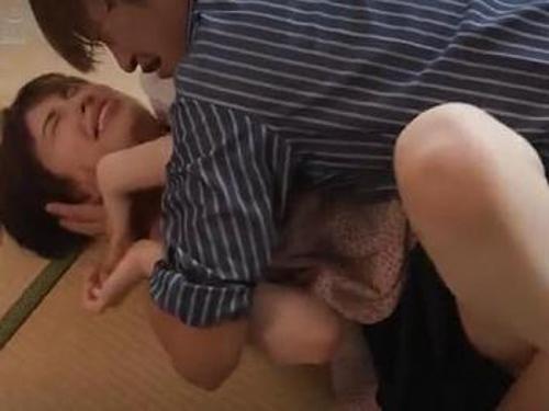 『旦那より俺のチンポの方がいいだろぉ？』【人妻】鬼畜男に力づくでチンコをねじ込まれた妻！《レ○プ》