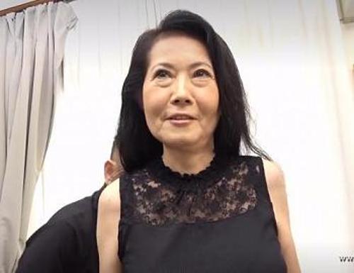 『6年以上セックスしてません…本当に挿れてくれますか？』【60代人妻】久しぶりのセックスに悶絶！大量中出しされるババア！【おばさん】