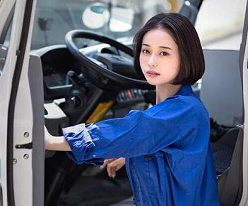 『うぅ、こんなこと旦那に相談できないです…』【人妻】死ぬほど嫌いな上司にデカチンでハメハメ精子まみれな妻！《レ○プ》