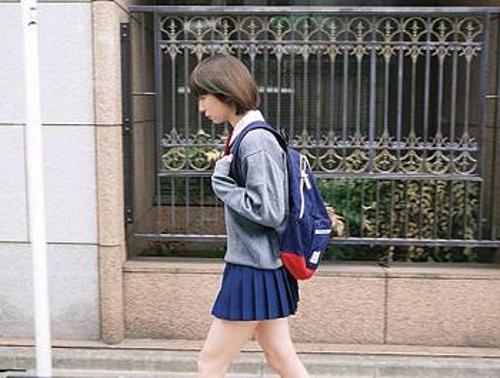 『ダメ、強くしたらまたイッちゃうよぉ…！』【JK】最低男にチンポで凌辱されて痙攣イキする娘！《レ○プ》