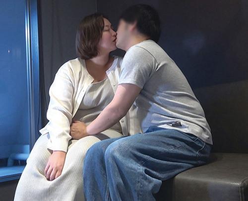 【藤沢麗央】エロス抜群の綺麗なデカパイ人妻とハメ撮りプレイ