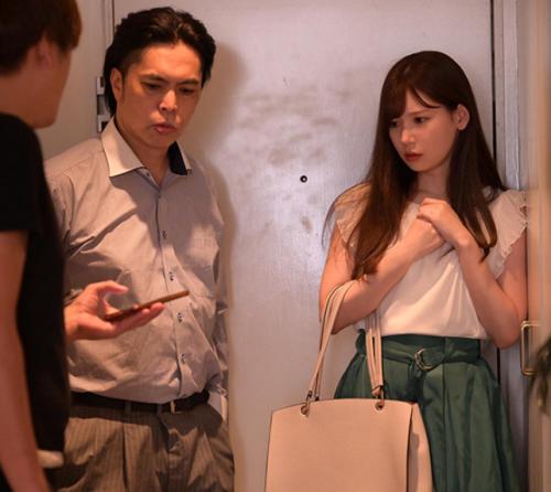 『お前、4股してたのかよ、最低だな！』【清楚ビッチ彼女】セックス大好きで男を振り回すクソ女に制裁レイプ《明里つむぎ》