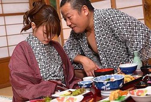 『はうぅ…もうダメ、イッちゃうぅ…！』【OL】嫌いな上司に強引に小さな割れ目に生ハメされた美人！《昏睡強姦》