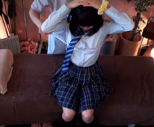『バストのサイズ測りますね〜』【JK】初めてのマッサージで何もわからない制服女子を好き放題、小さな割れ目に生挿入《レイプ》
