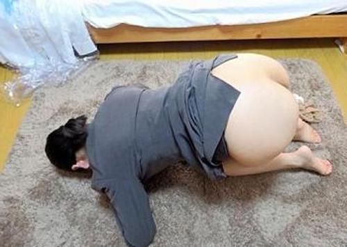 『お願い、もう抜いてください…ぁあああ！』【人妻】キチガイレイプ魔に力づくでマンコに突っ込まれた妻！《レ○プ》