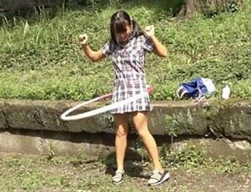 『どうした？俺のチンコでイッたのか〜？』【JD】最低レイプ魔に抵抗したのに小さな割れ目に突っ込まれた少女！《レｘプ》