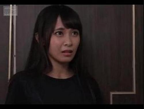 『ひぃ…お願い、チンチン挿れないでください…』【人妻】ゴミクソレイプ犯に容赦なく巨根マラを突っ込まれた奥さん！《レ○プ》