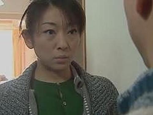 『こんなオバサンに何するのよぉ…』【人妻】クズ義父に無理やり巨根を挿し込まれた熟女！《レ●プ》