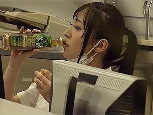 『だ、ダメぇ…そんなに突いたらイッちゃう…！』【看護師】カスレイプ犯に力づくで肉棒をねじ込まれた美女！《昏睡強姦》