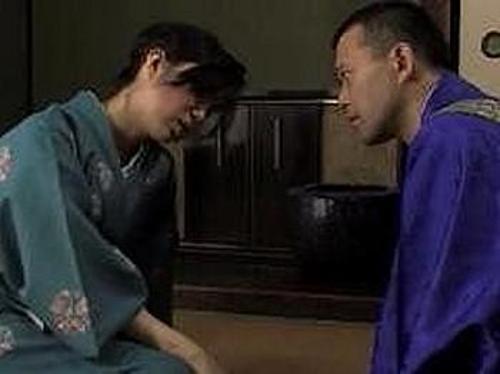 『お願い、こんなおばさん犯さないでよぉ…』【人妻】キチガイ男にペニスで奥まで貫かれて屈辱の絶頂イキするオバサン！《レ●プ》
