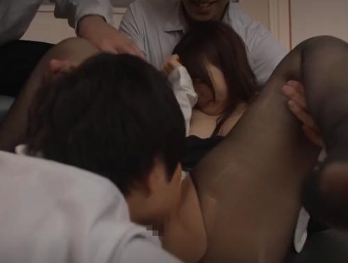 『どうしたの先生？泣くほど気持ちいいの〜？』【女教師】新任先生が男子に騙されて誰も来ない教室でじっくりレイプ被害《清原みゆう》