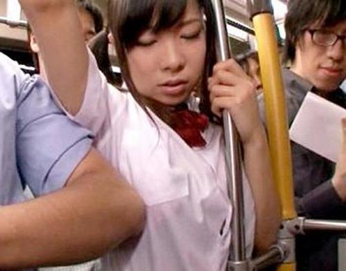 『うぐぅ…誰か助けて…』【JK】最低レイプ魔にピストンされて悔しいのに痙攣イキする女子！《レイプ》